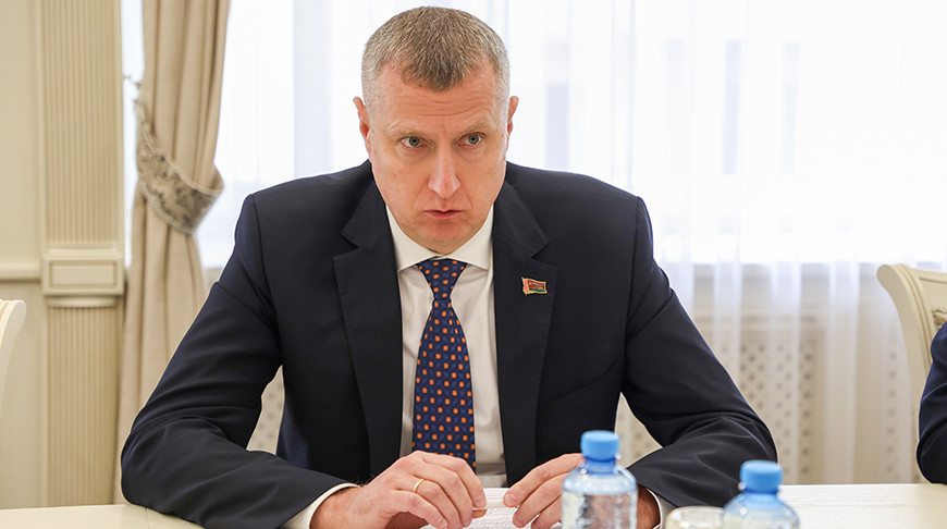 В центре внимания экономика. Дмитрий Крутой провел совещание в Гродненском облисполкоме