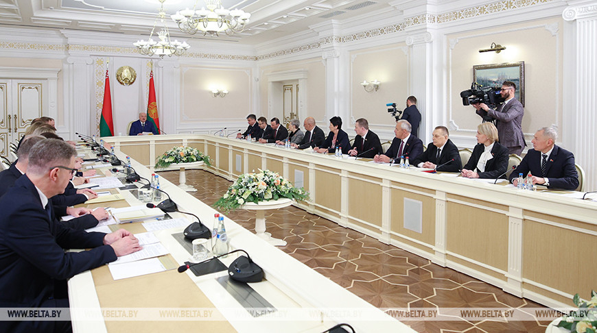 Президент Республики Беларусь на заседании Президиума Всебелорусского народного собрания озвучил повестку предстоящего Собрания