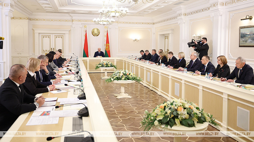 Lukashenko holds meeting of Belarusian People’s Congress Presidium
